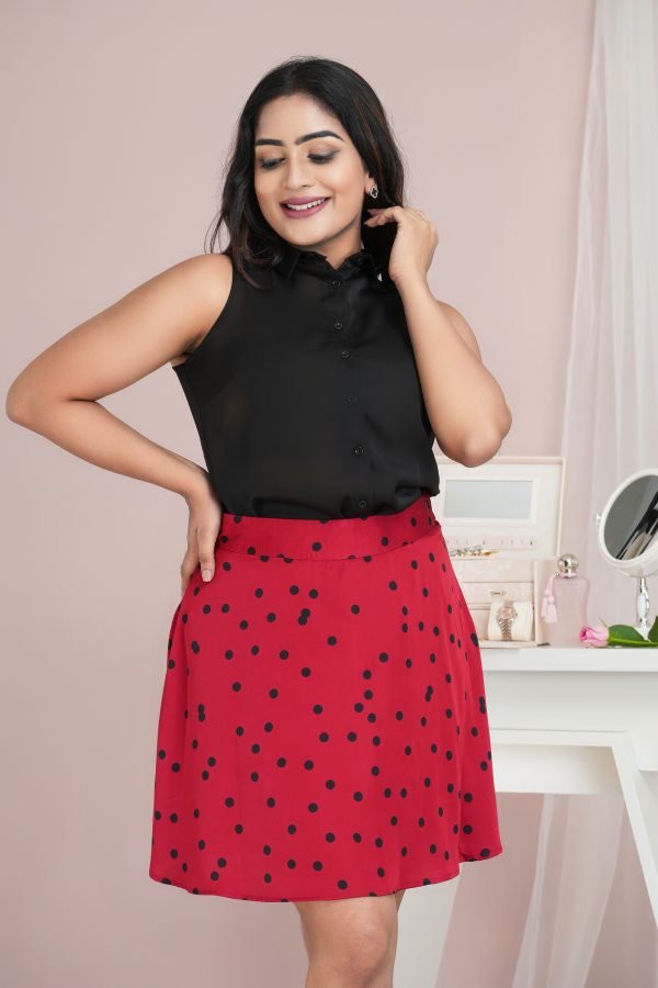 Sleeveless Shirt Collared Button-Up Top