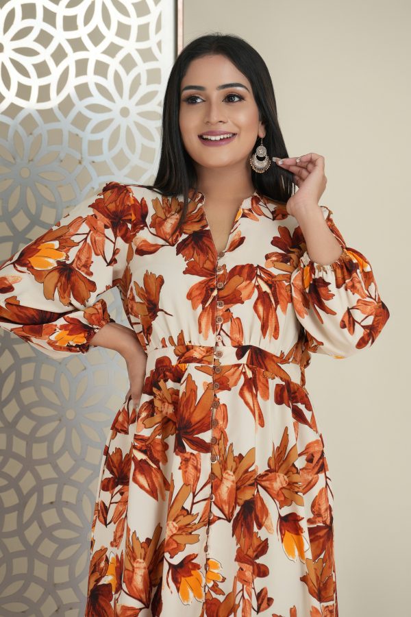 Floral patterned button up maxi dress - Image 4