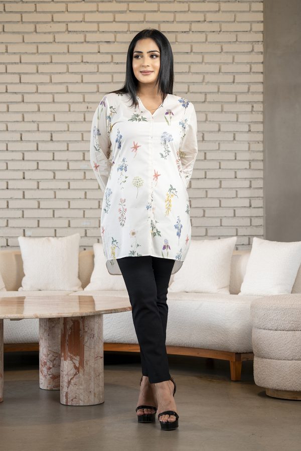 Floral Patterned Mock Placket Kurta - Image 2