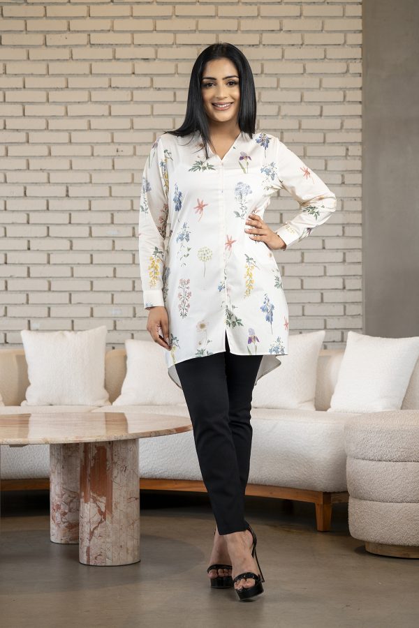 Floral Patterned Mock Placket Kurta - Image 3