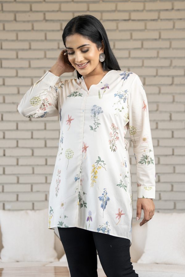 Floral Patterned Mock Placket Kurta - Image 5