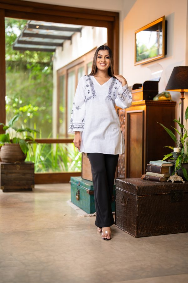 Embroidered V-Neck Kurta Top - Image 3