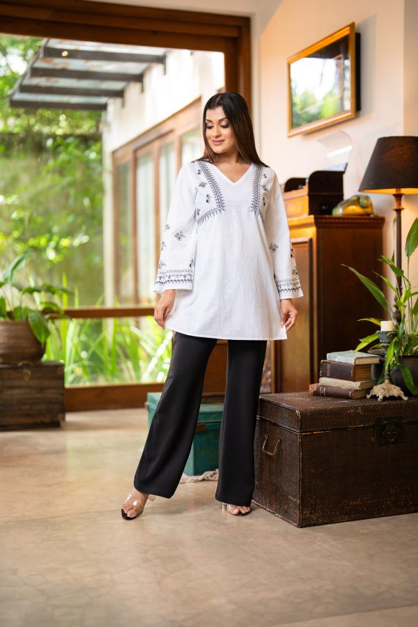 Embroidered V-Neck Kurta Top - Image 2