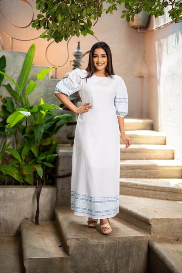 Embroidered Jewel Necked Maxi Dress