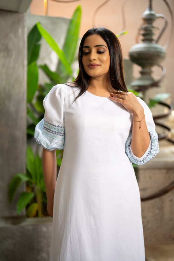 Embroidered Jewel Necked Maxi Dress - Image 4